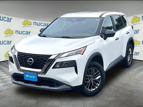 Used 2023 Nissan Rogue S AWD/4WD image 12