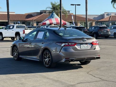 Used 2024 Toyota Camry SE FWD image 8