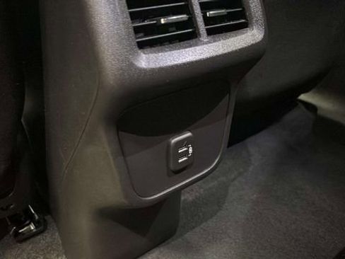 Used 2024 Chevrolet Equinox LT AWD/4WD image 29