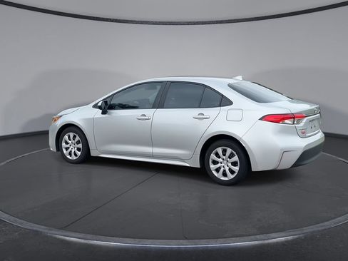 Used 2024 Toyota Corolla LE FWD image 6