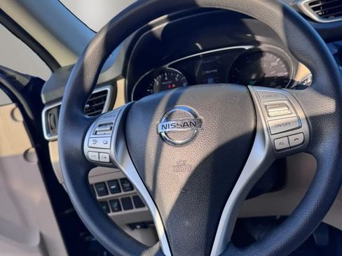 Used 2016 Nissan Rogue SV w/ SV Premium Package FWD image 17
