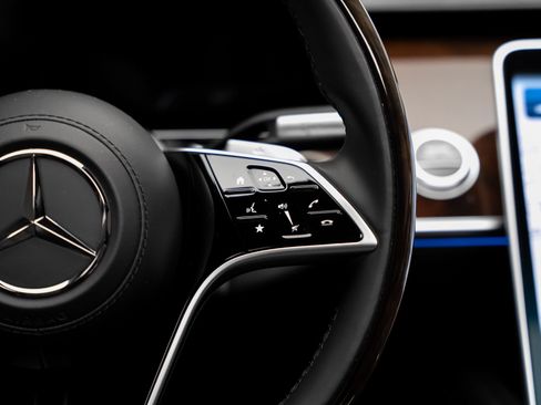 Used 2024 Mercedes-Benz S 580e 4MATIC Sedan image 46