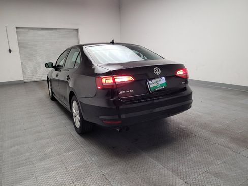Used 2015 Volkswagen Jetta SE FWD image 6