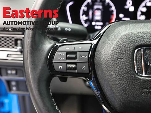Used 2022 Honda Civic Sport image 15