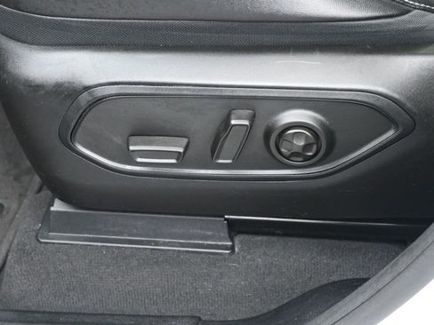 New 2025 Jeep Gladiator Sport image 21