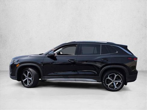 Used 2025 Volkswagen Tiguan SE FWD image 9