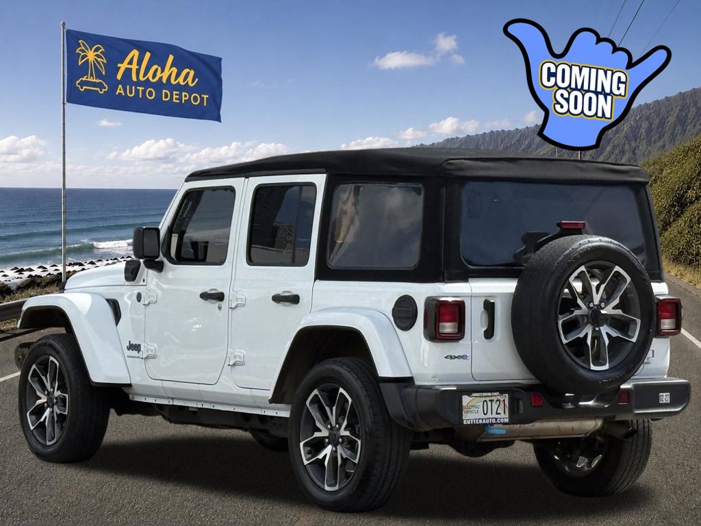 Used 2024 Jeep Wrangler Unlimited AWD/4WD image 3