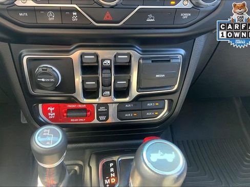 Used 2021 Jeep Wrangler Unlimited Rubicon w/ Xtreme Recon 35" Tire Package image 31