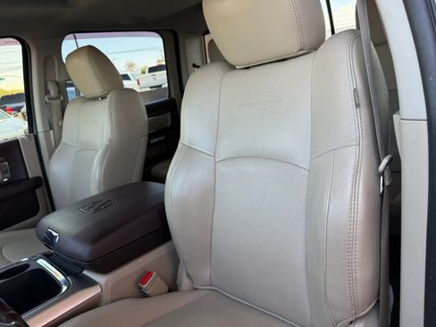 Used 2016 RAM 1500 Laramie w/ Convenience Group AWD/4WD image 40