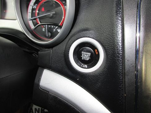 Used 2017 Dodge Journey SE w/ Flexible Seating Group FWD image 64
