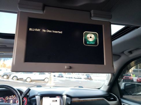 Used 2016 GMC Yukon XL Denali w/ Open Road Package image 30