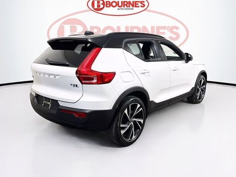 Used 2021 Volvo XC40 T5 R-Design w/ Protection Package Premier image 12