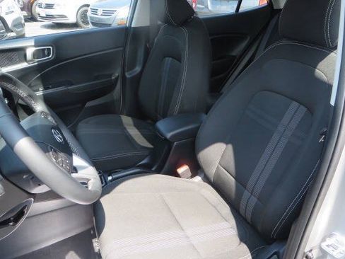 Used 2026 Hyundai Venue SEL FWD image 13