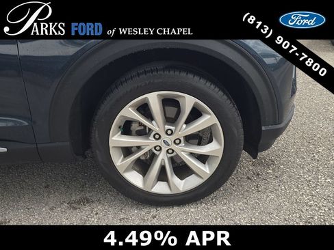 Certified 2024 Ford Explorer Platinum w/ Technology Package AWD/4WD image 33