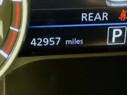 Used 2024 Nissan Sentra SV image 19