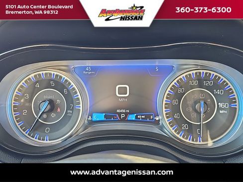Used 2022 Chrysler 300 Touring L image 13