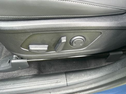 New 2025 Kia Sorento S image 10