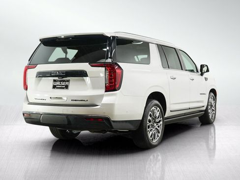 Used 2024 GMC Yukon XL Denali Ultimate AWD/4WD image 5