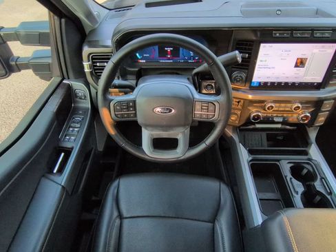 Used 2024 Ford F250 Lariat w/ Lariat Ultimate Package AWD/4WD image 16