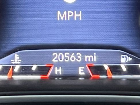 Used 2022 Jeep Cherokee Trailhawk w/ Comfort/Convenience Group image 7