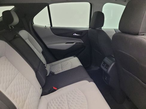 Used 2021 Chevrolet Equinox LT w/ LPO, Floor Liner Package FWD image 19