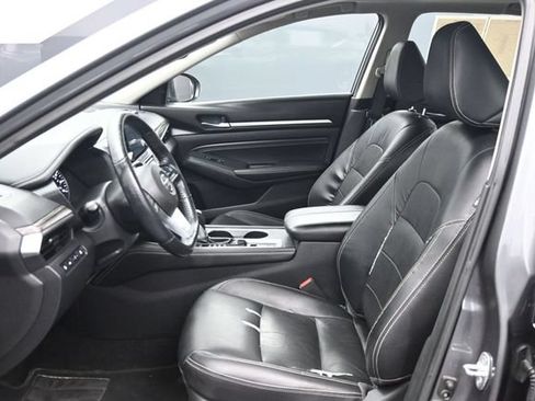 Used 2019 Nissan Altima 2.5 SL AWD/4WD image 8