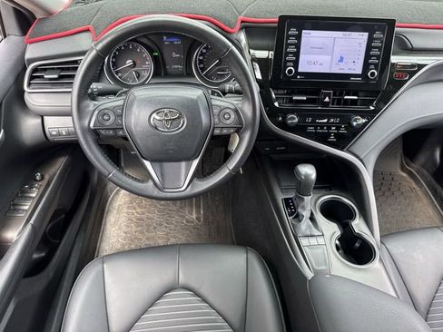 Used 2024 Toyota Camry SE FWD image 11