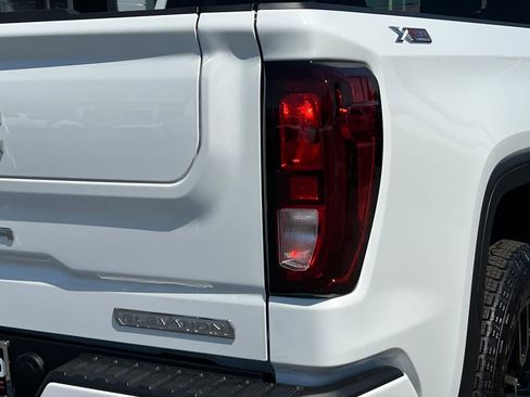 New 2026 GMC Sierra 1500 Elevation w/ X31 Off-Road Package AWD/4WD image 7