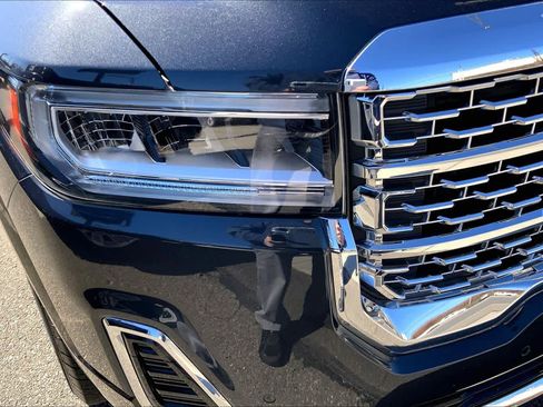 Certified 2022 GMC Acadia Denali w/ Denali Technology Package image 24