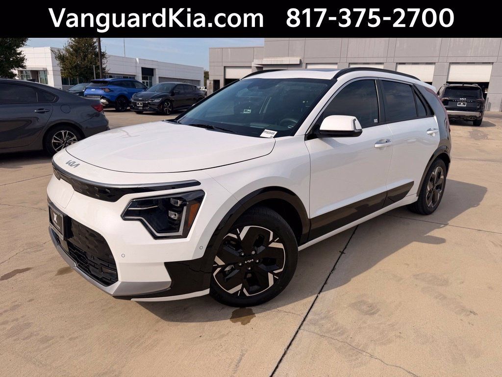 Used 2023 Kia Niro Wave FWD image 1