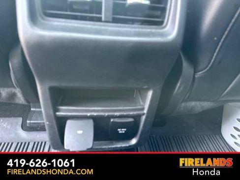 Used 2018 Ford Edge SEL w/ Equipment Group 201A FWD image 23