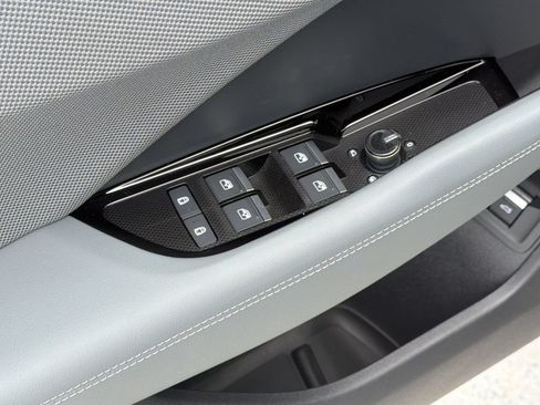 New 2026 Audi Q3 quattro 2.0T AWD/4WD image 19