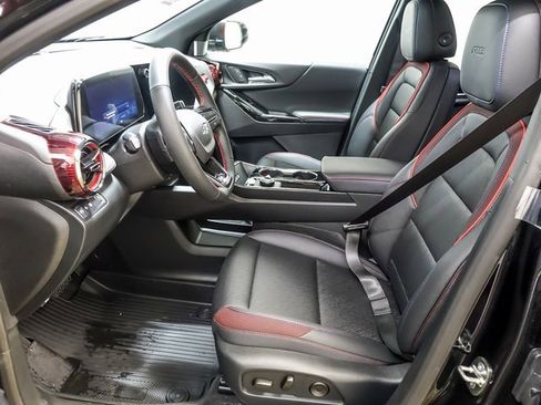 New 2026 Chevrolet Equinox RS w/ LPO, Floor Liner Package image 10