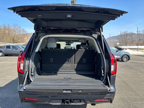 New 2026 Ford Expedition Active AWD/4WD image 6
