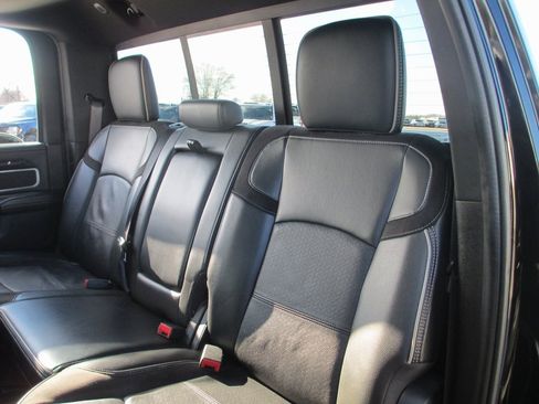 Used 2022 RAM 2500 Laramie w/ Night Edition image 19