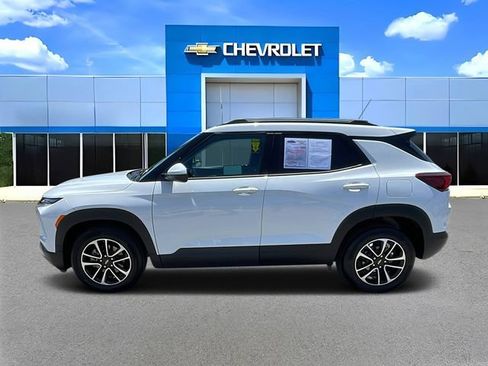 Used 2026 Chevrolet TrailBlazer LT FWD image 6