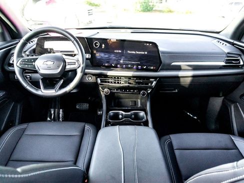 Used 2026 Chevrolet Traverse LT image 27