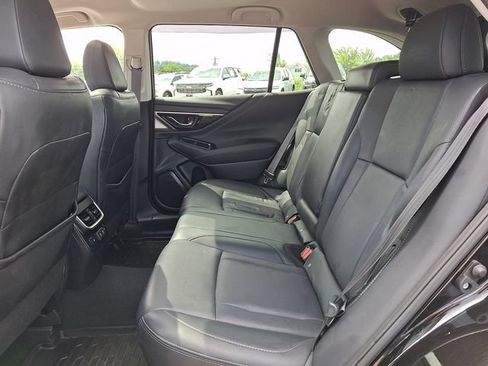 Used 2022 Subaru Outback Limited XT AWD/4WD image 18