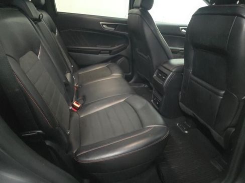 Used 2023 Ford Edge ST-Line w/ Class II Trailer Tow Package AWD/4WD image 6