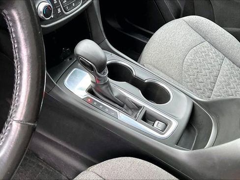 Used 2022 Chevrolet Equinox LT w/ Driver Convenience Package image 13