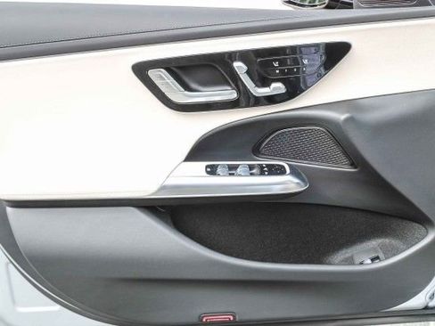 New 2026 Mercedes-Benz E 350 4MATIC Sedan image 21