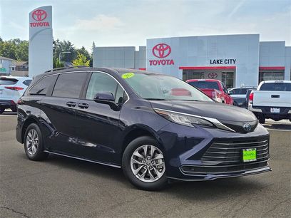Certified 2023 Toyota Sienna LE