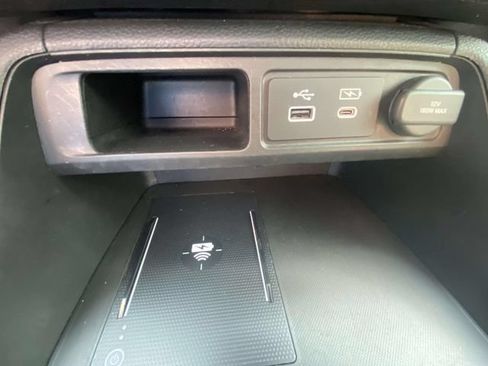 Used 2025 Honda Pilot Touring image 25