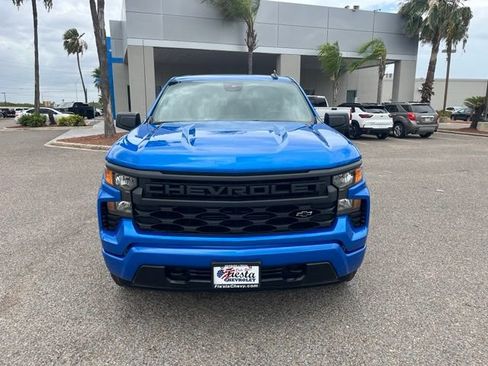 Used 2026 Chevrolet Silverado 1500 Custom w/ Turbomax Blackout Package RWD image 2