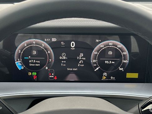 New 2026 Volkswagen Tiguan SE R-Line image 23