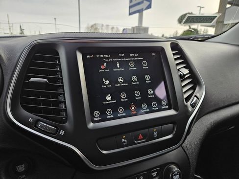 Used 2021 Jeep Cherokee Latitude Lux w/ Comfort/Convenience Group image 23