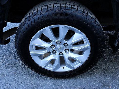 Used 2021 Chevrolet Silverado 1500 Custom RWD image 15