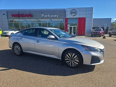 New 2025 Nissan Altima 2.5 SV