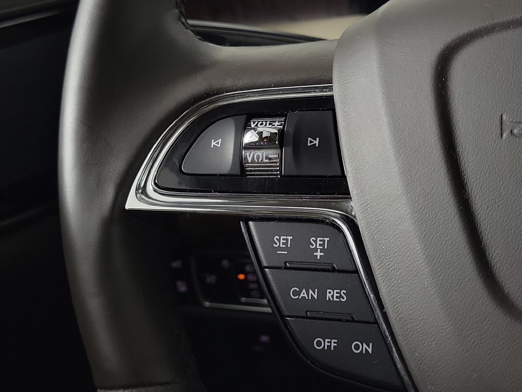 Certified 2023 Lincoln Nautilus Reserve AWD/4WD image 25