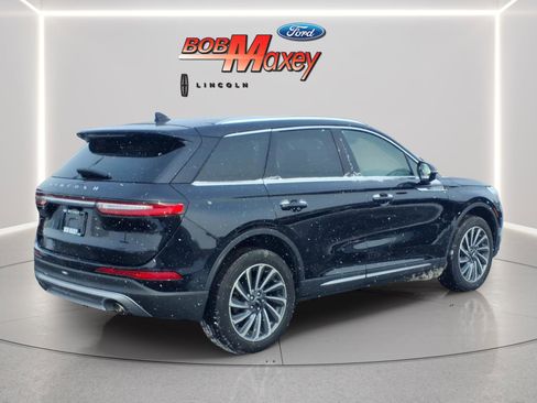 Used 2023 Lincoln Corsair Reserve w/ Equipment Group 201A image 4